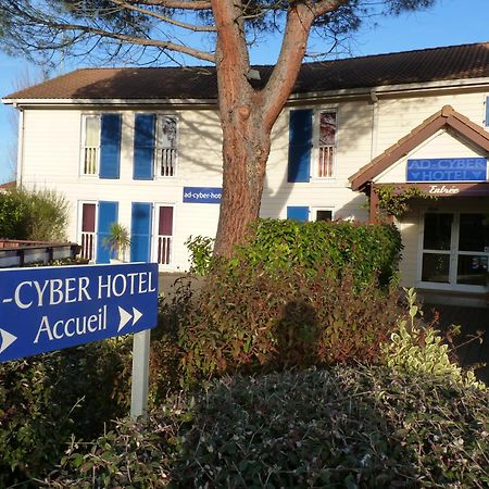 Ad Cyber-Hotel LʼUnion Buitenkant foto